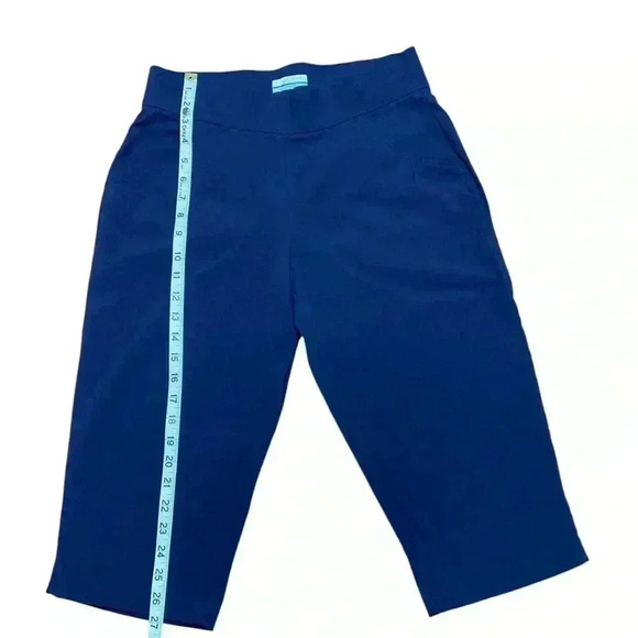 Columbia, Blue Mid-Rise Comfort Capris, Medium πββοΈββ‘οΈ - Picture 6 of 8